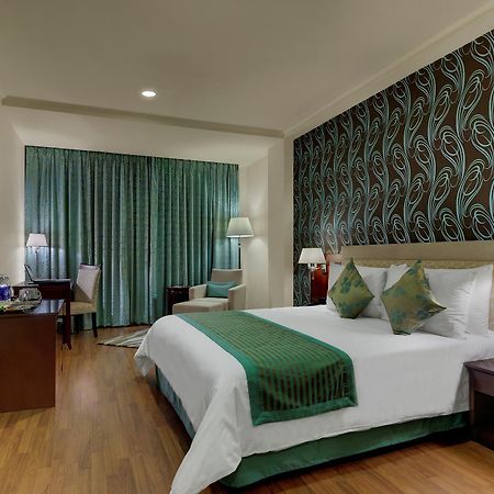Hotel Royalton Hyderabad Abids Zewnętrze zdjęcie
