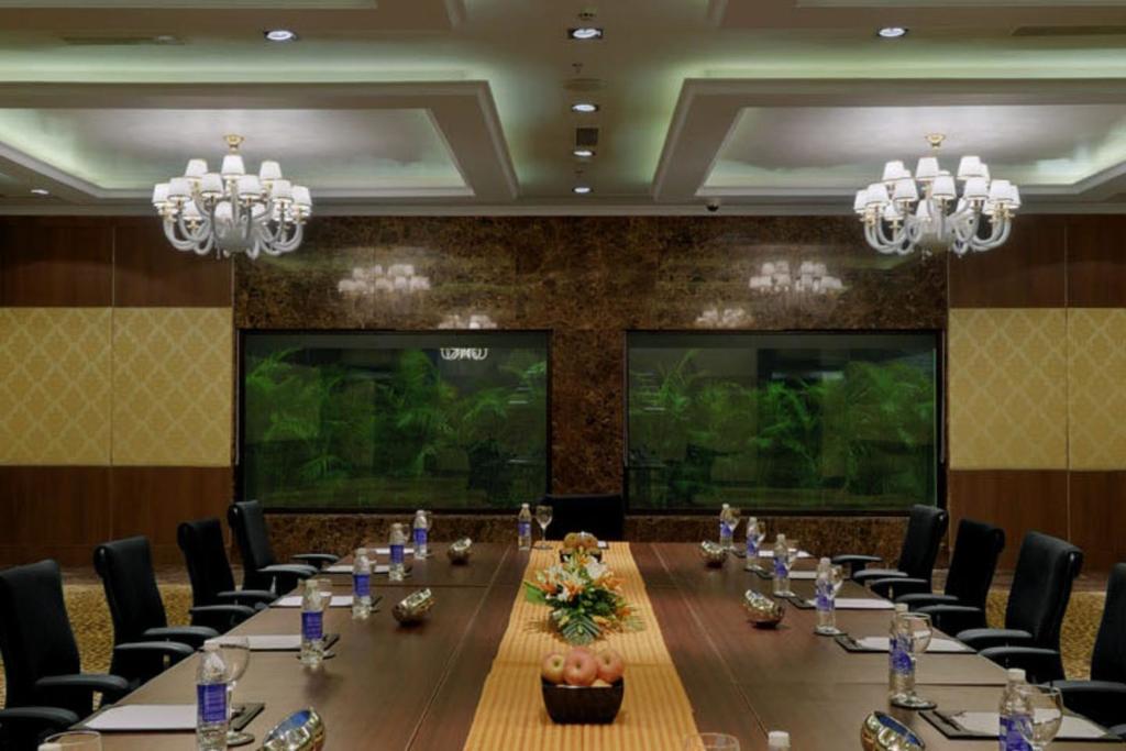 Hotel Royalton Hyderabad Abids Zewnętrze zdjęcie