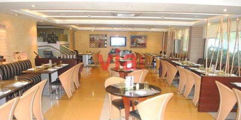 Hotel Royalton Hyderabad Abids Zewnętrze zdjęcie