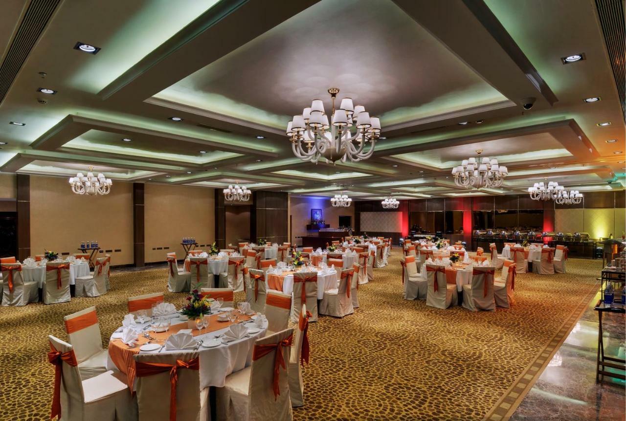 Hotel Royalton Hyderabad Abids Zewnętrze zdjęcie